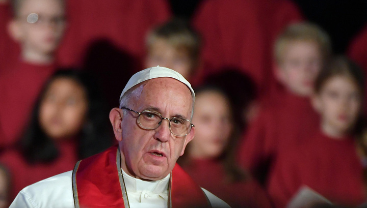 Папа Франциск объявил фейковые новости грехом