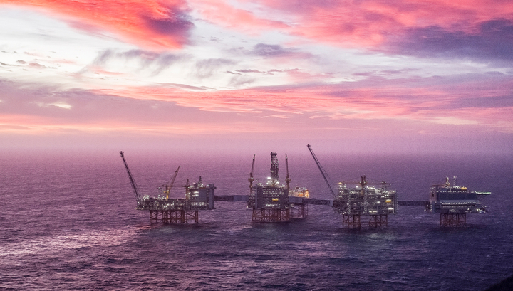 Норвегия намерена сокращать добычу нефти с июня по декабрь