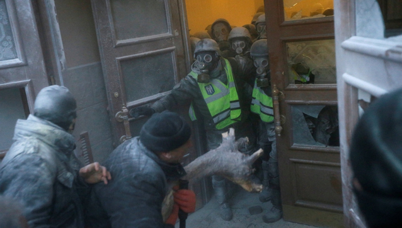 В Киеве в результате столкновений пострадали 60 нацгвардейцев