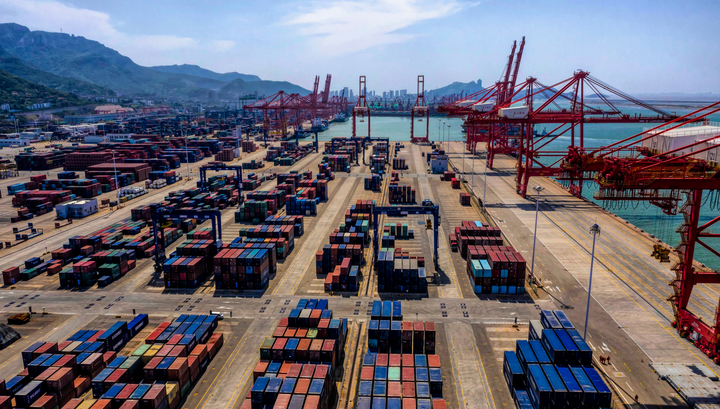 Спад внешней торговли Китая продолжится на фоне слабого мирового спроса