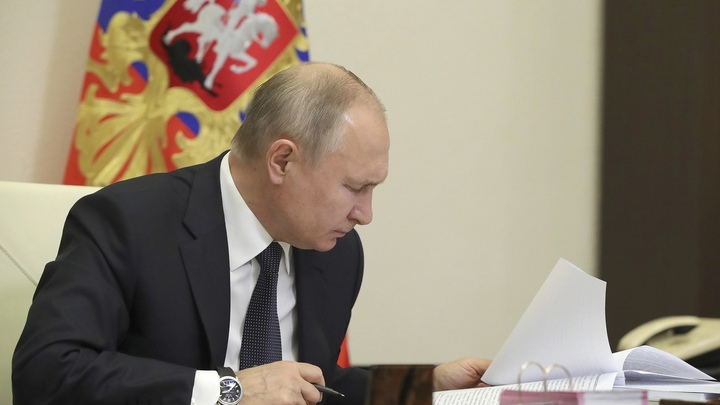 Путин отменил предновогоднюю деловую встречу. Песков объяснил почему