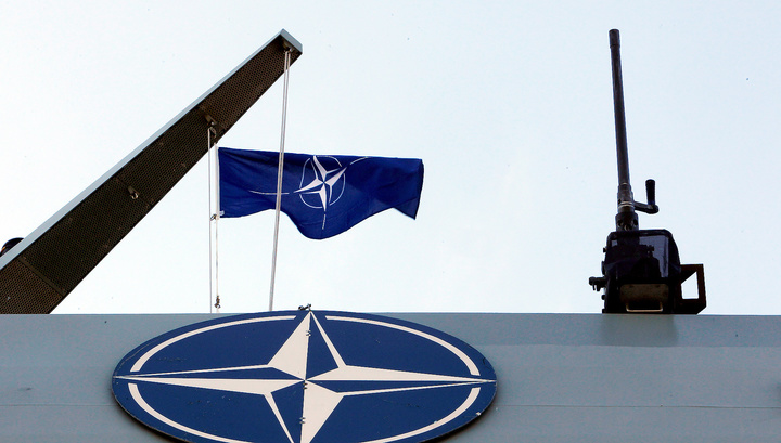 Российские дипломаты призвали НАТО отказаться от учений во время Дня Победы