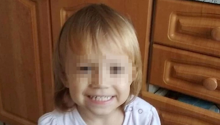 Это не йогурт: врачи назвали причину смерти двухлетней девочки из Новосибирска