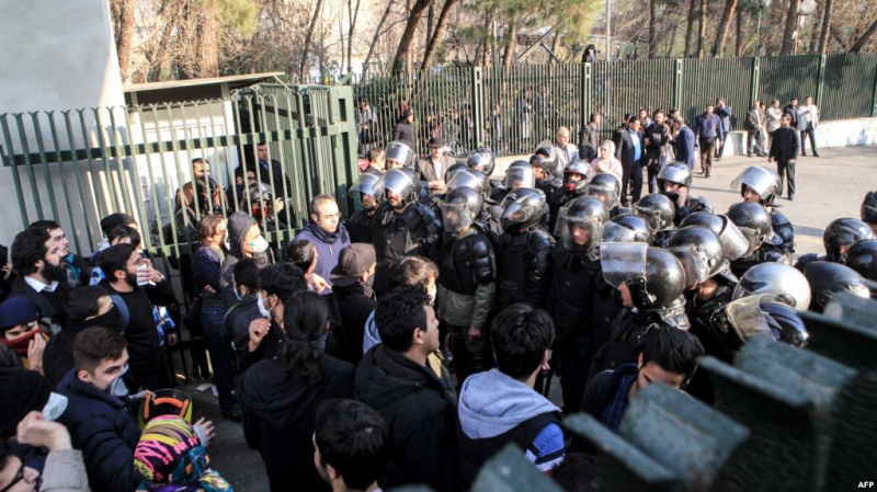 Протесты в Иране: возможность, а не угроза