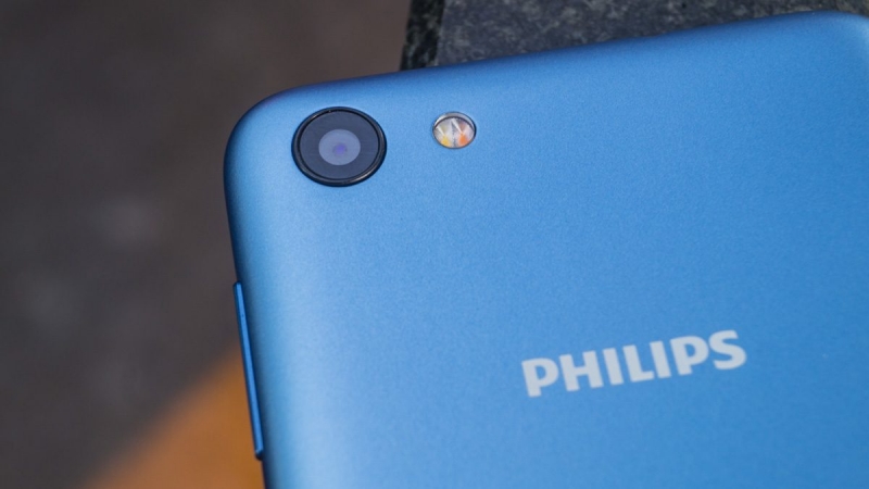 В России вышел бюджетный смартфон Philips S397