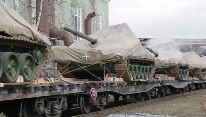 Регионы отправляют в Москву военную технику для участия в Параде Победы