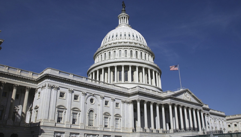 Палата представителей вслед за сенатом США приняла временный бюджет