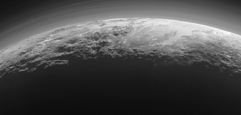 Про трудный путь к Плутону миссии New Horizons расскажет новая книга