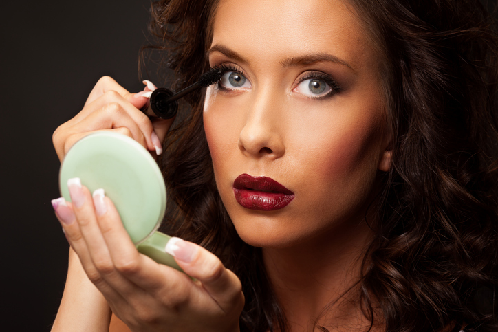 10 ошибок в макияже, которые делают Вас старше