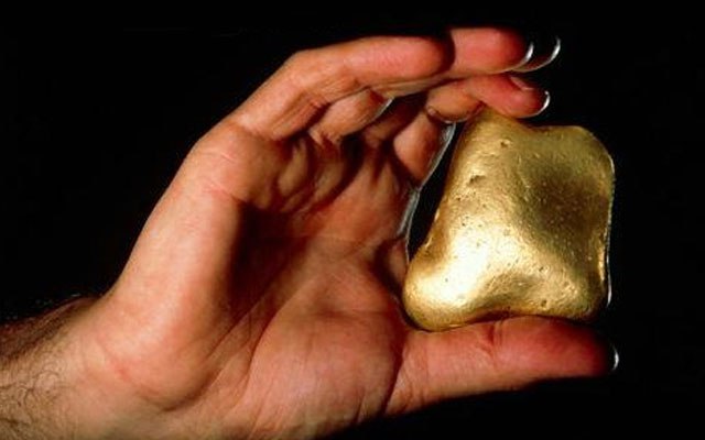 Откуда на земле появилось золото?