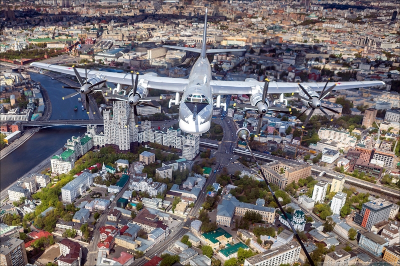 Москва из кабины Ил-78