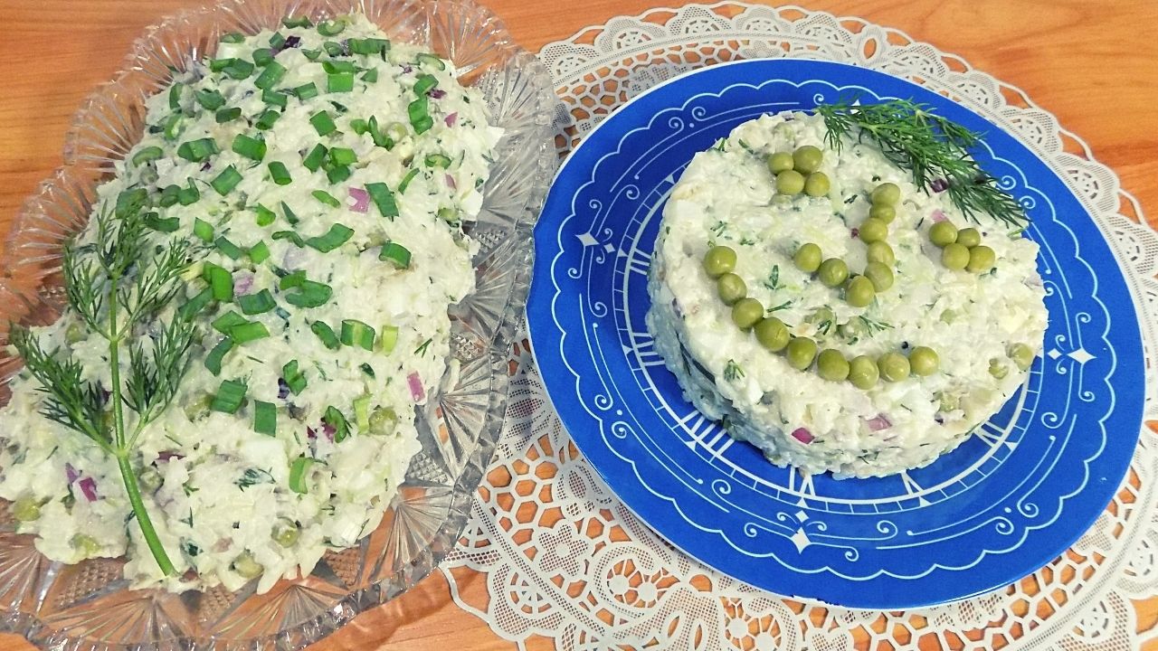 Салат из отварной рыбы с рисом. Видео рецепт